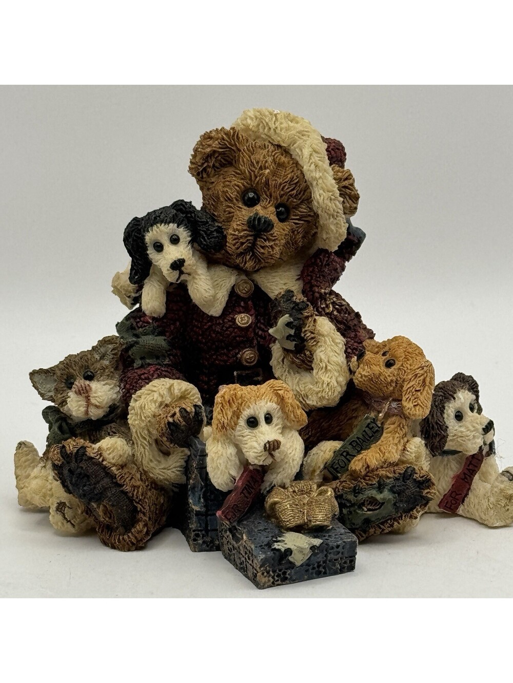 Boyds Bears Kringle & Company Santa Bear Puppies Dogs Figurine Vintage 1996